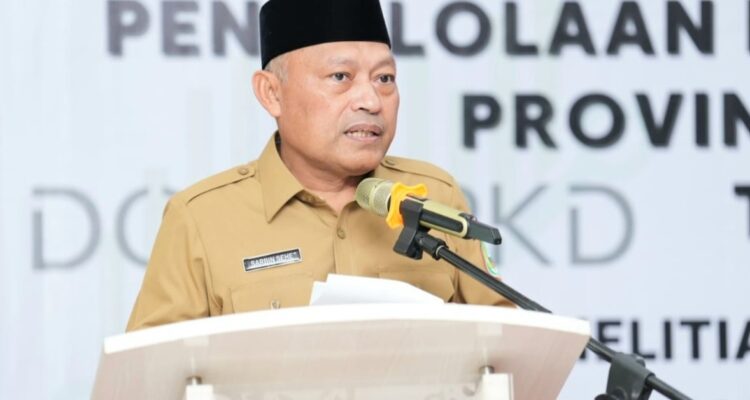 Wakil-Gubernur-Maluku-Utara-Sarbin-Sehe-1